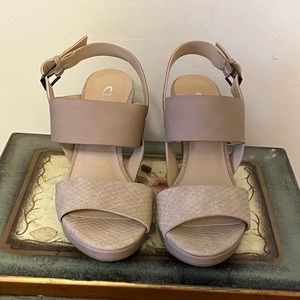 Super cute CL by Chinese Laundry Sandals. Nude snake/nubuck Size 6.5